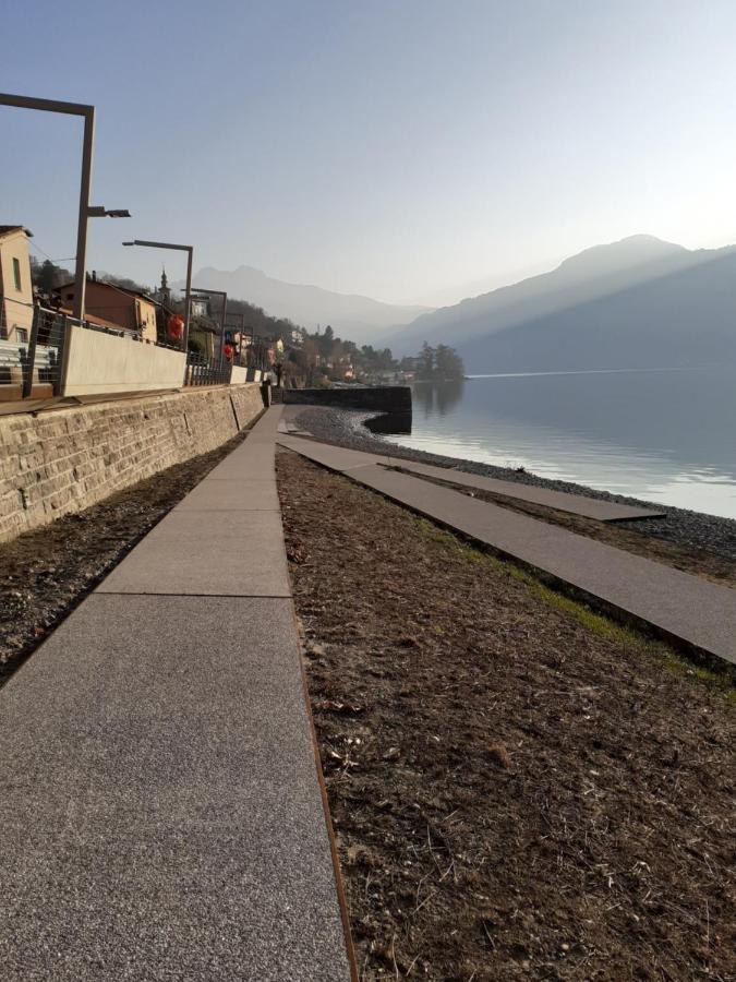 B&B-Foresteria Casa Della Musica Lake Como マンデッロ・デル・ラーリオ エクステリア 写真