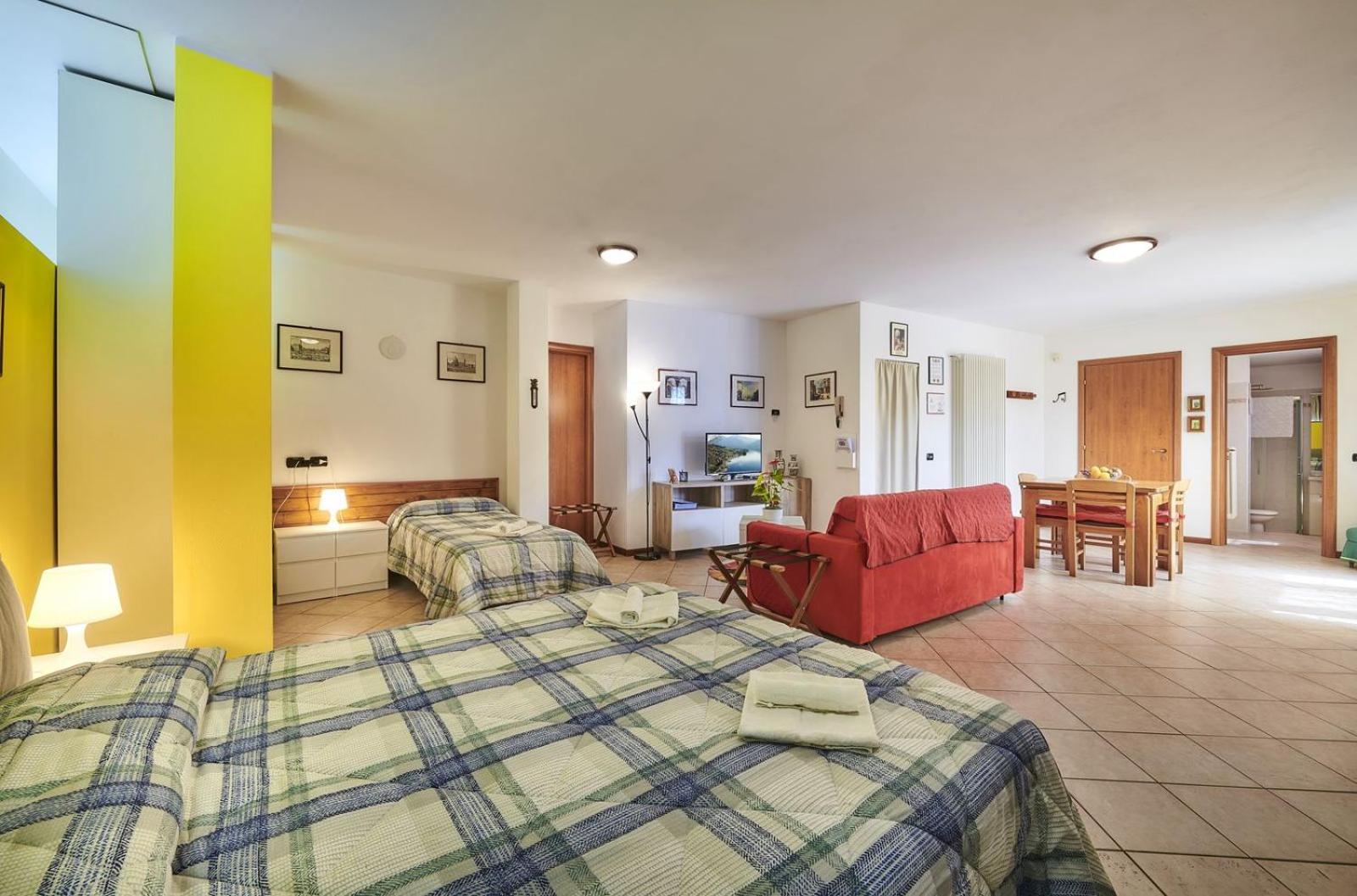 B&B-Foresteria Casa Della Musica Lake Como マンデッロ・デル・ラーリオ 部屋 写真
