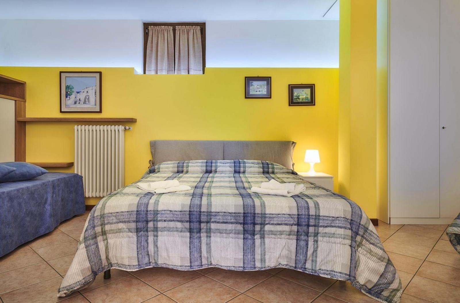 B&B-Foresteria Casa Della Musica Lake Como マンデッロ・デル・ラーリオ 部屋 写真