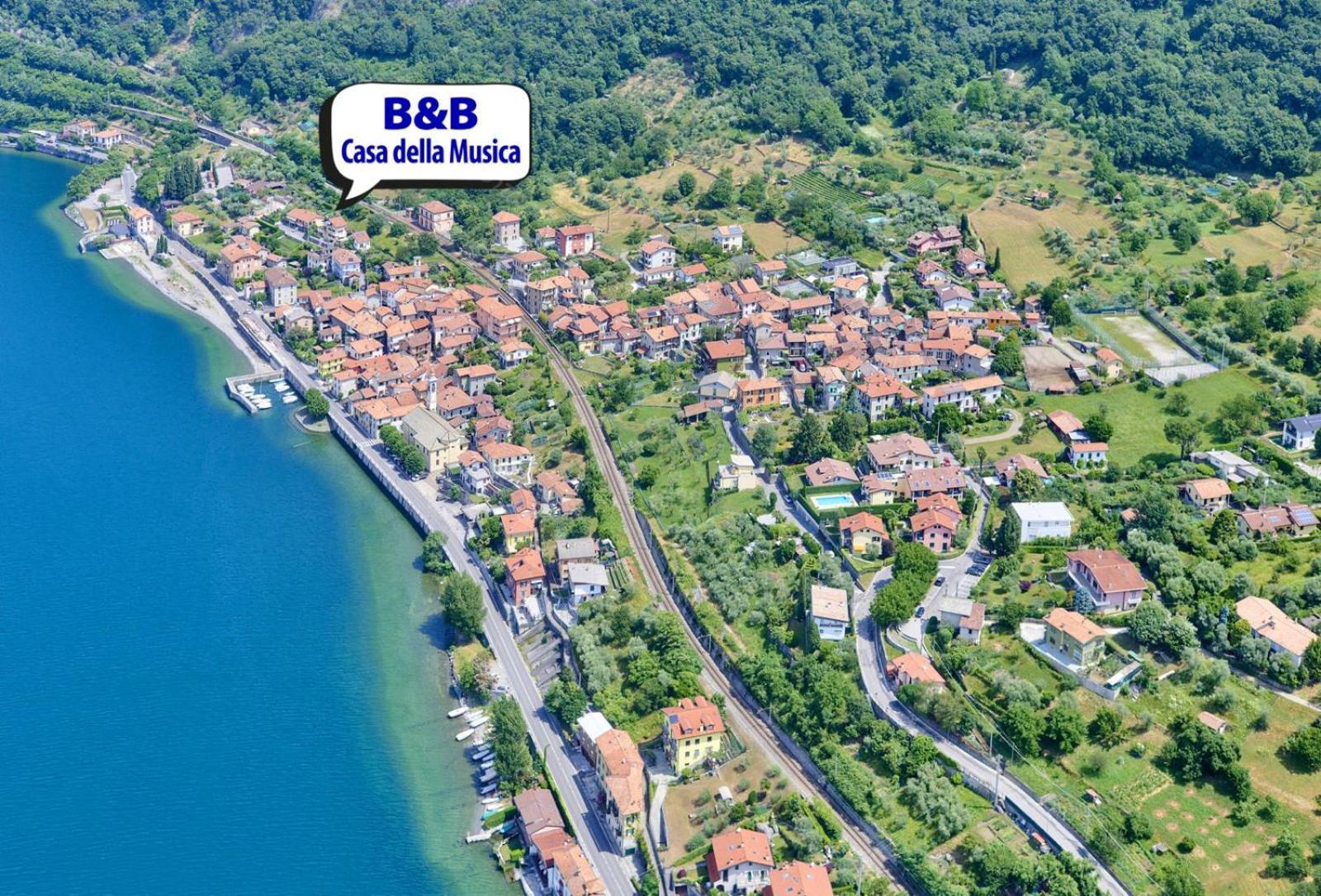 B&B-Foresteria Casa Della Musica Lake Como マンデッロ・デル・ラーリオ エクステリア 写真