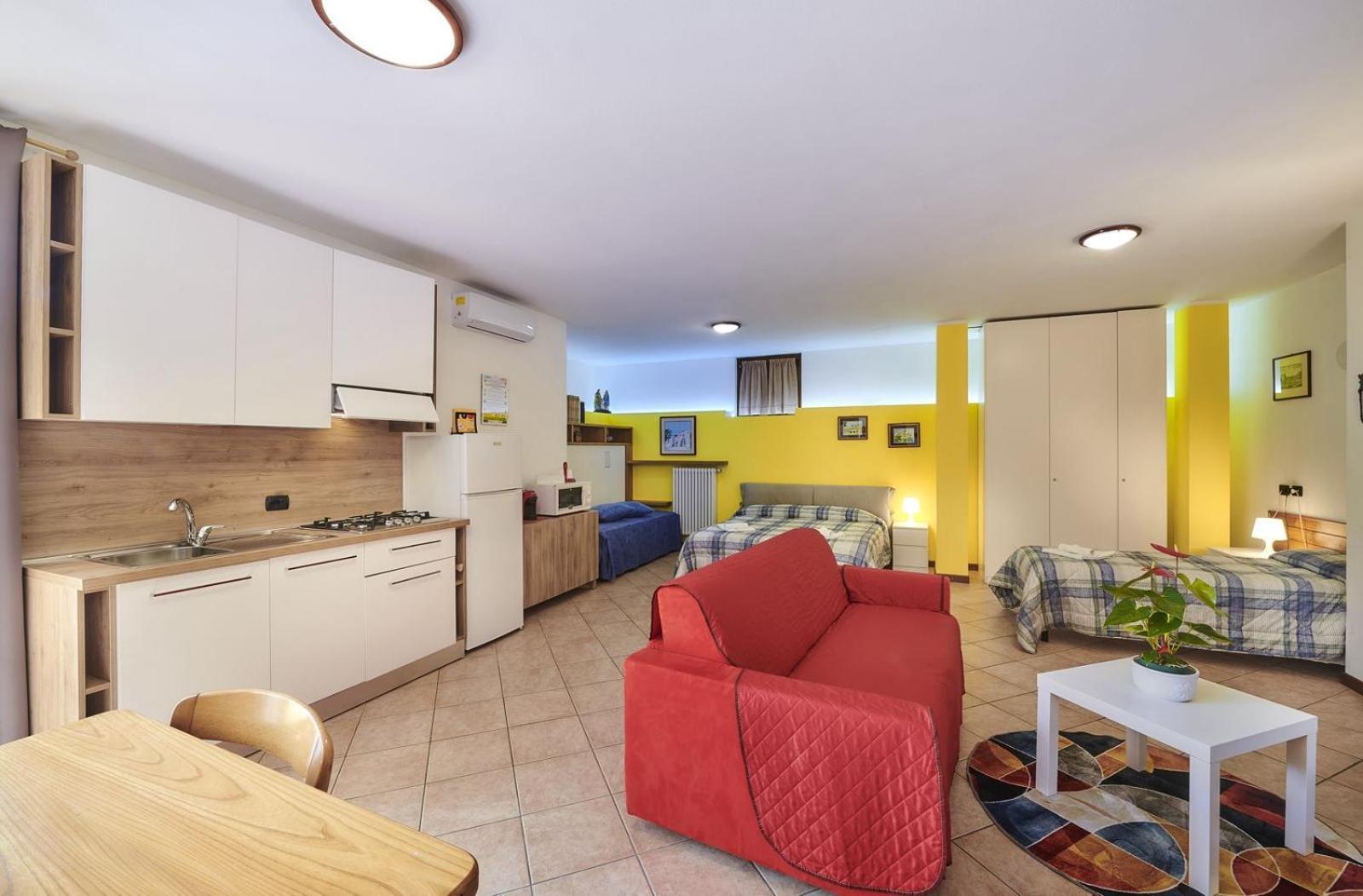 B&B-Foresteria Casa Della Musica Lake Como マンデッロ・デル・ラーリオ 部屋 写真