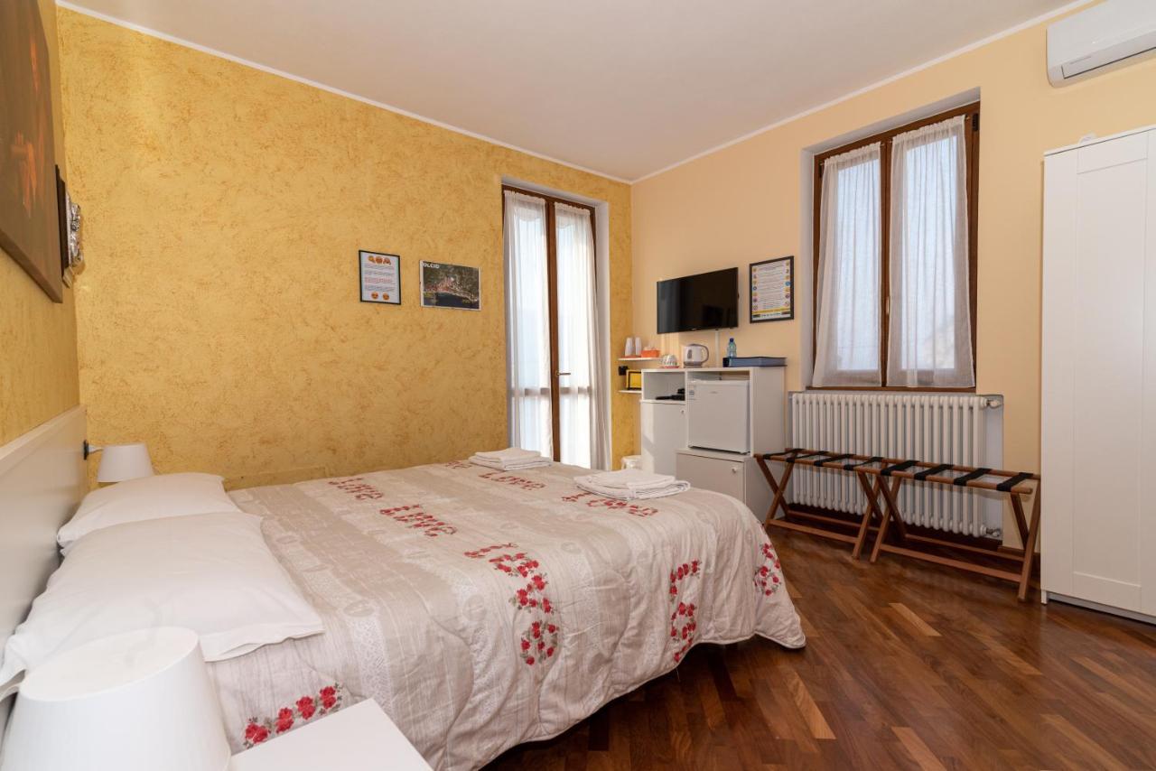 B&B-Foresteria Casa Della Musica Lake Como マンデッロ・デル・ラーリオ エクステリア 写真